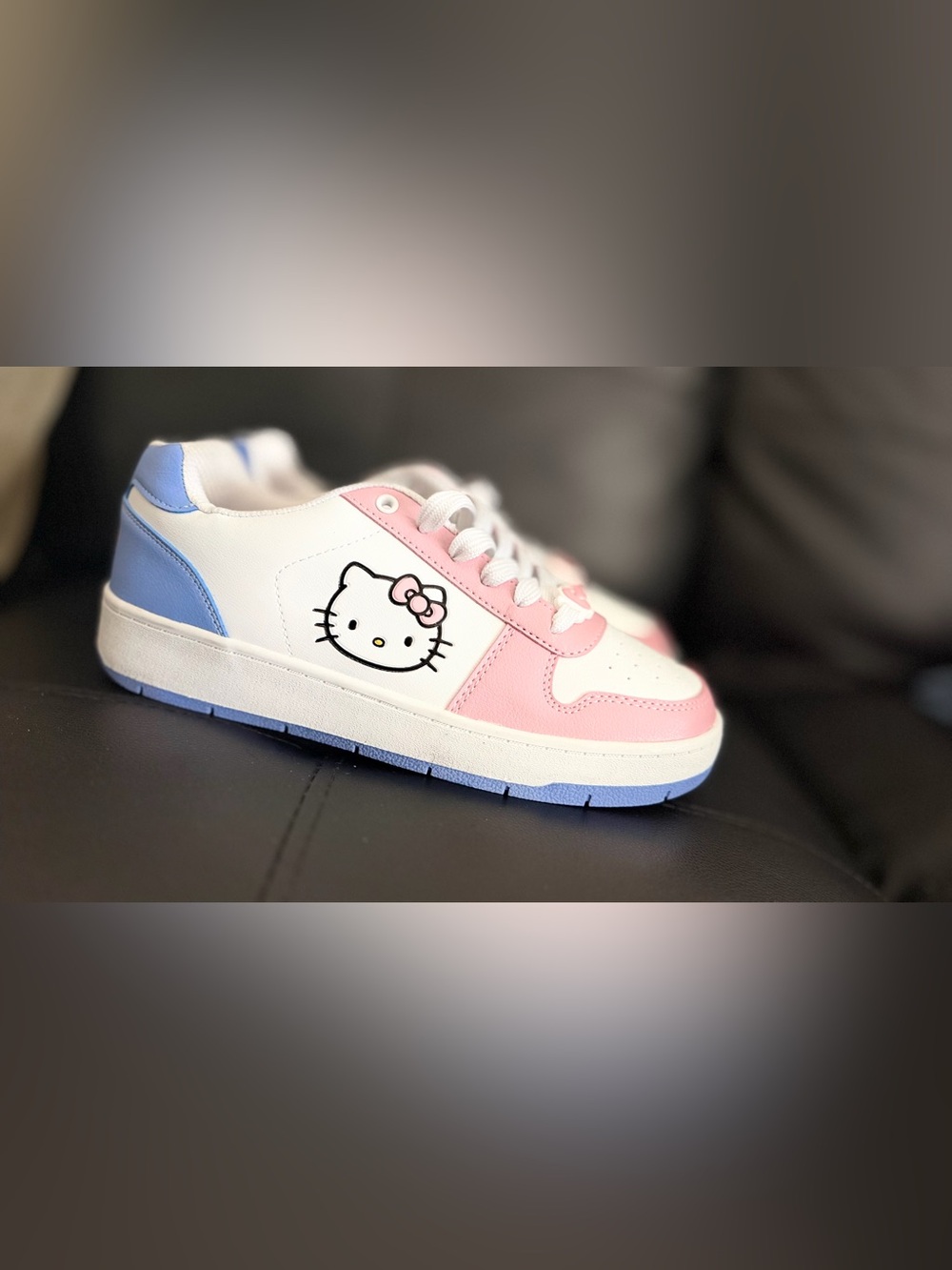 Hello Kitty Women's Pink White Blue Casual Court Sneaker Shoes Size 9 NWT